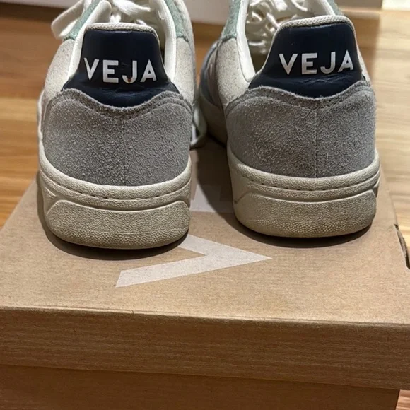 Veja Pastel Blue and Pink Sneakers - Picture 2 of 4